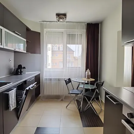 Family Apartment *